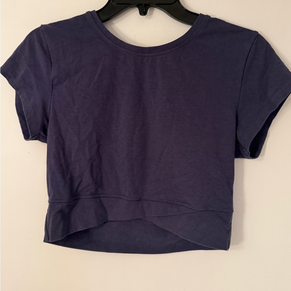 Cropped cross workout top